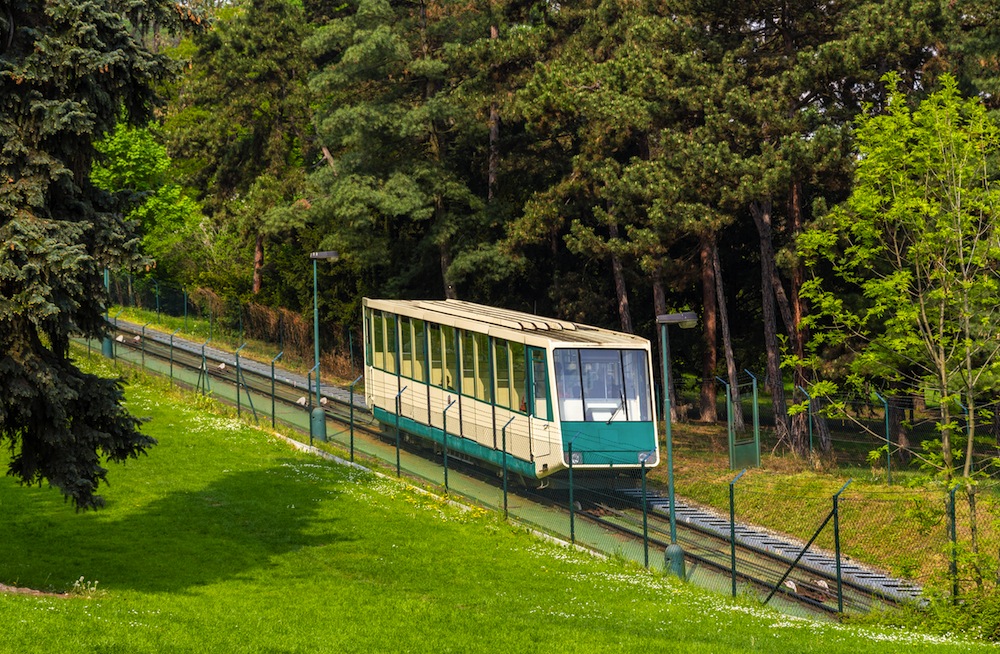 funicular petrin