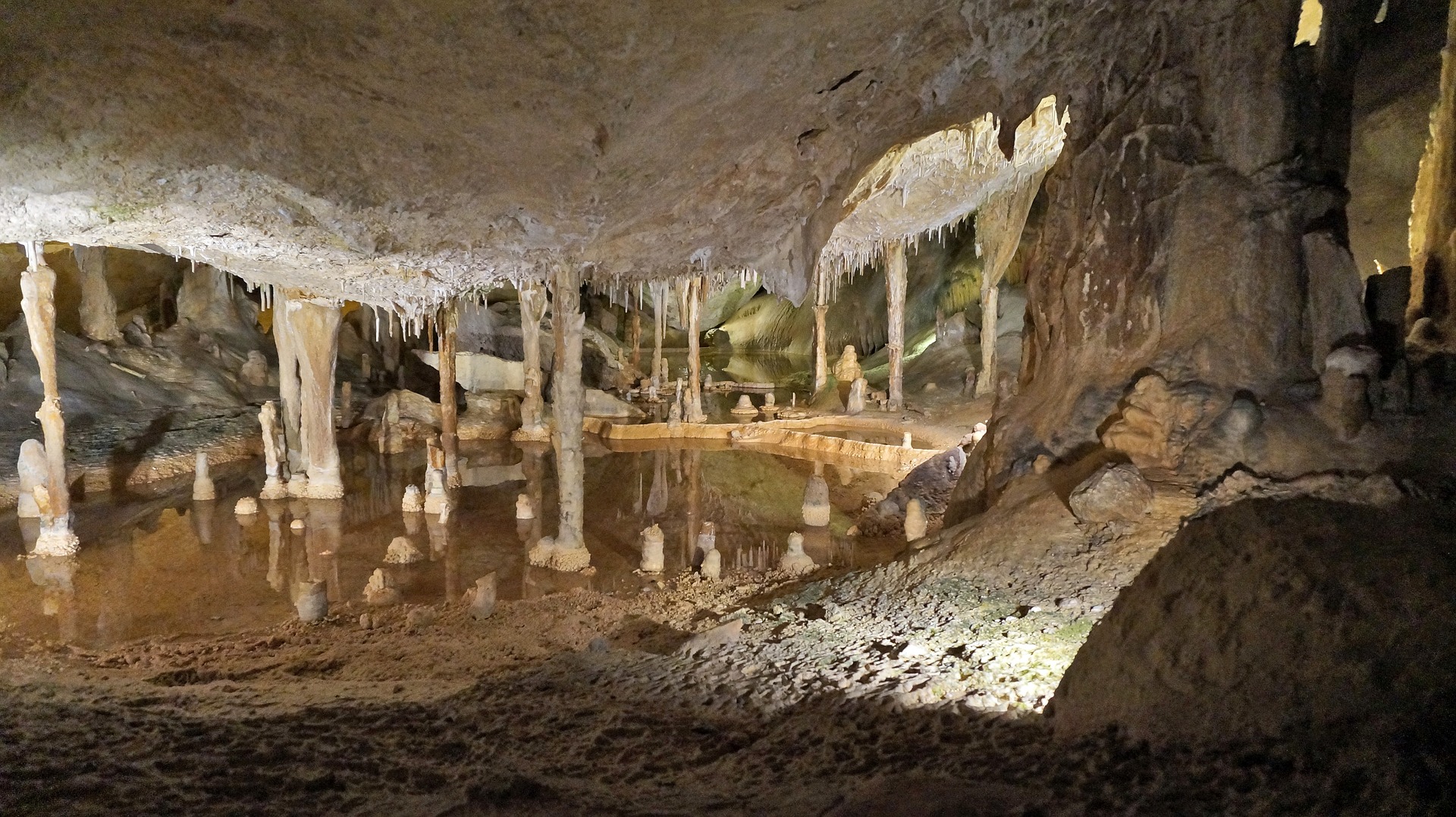 Cueva de Can Marçà, en Ibiza