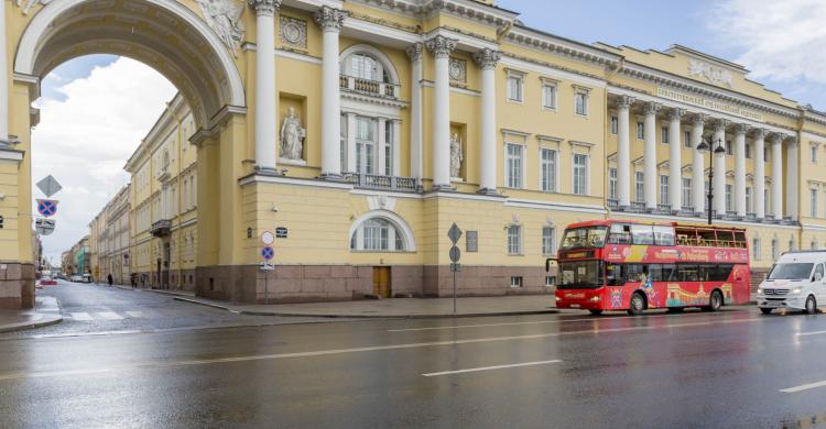 Hop on Hop off en San Petersburgo