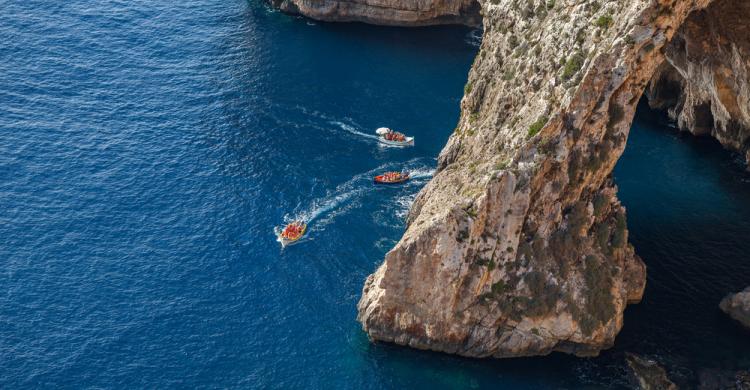 Paseos en barca en la Gruta Azul