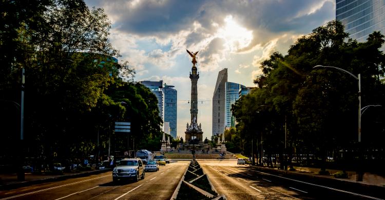 Paseo de la Reforma y el Ángel de la Independencia