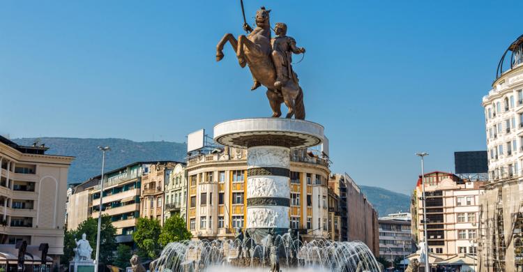 Monumento a Alejandro Magno