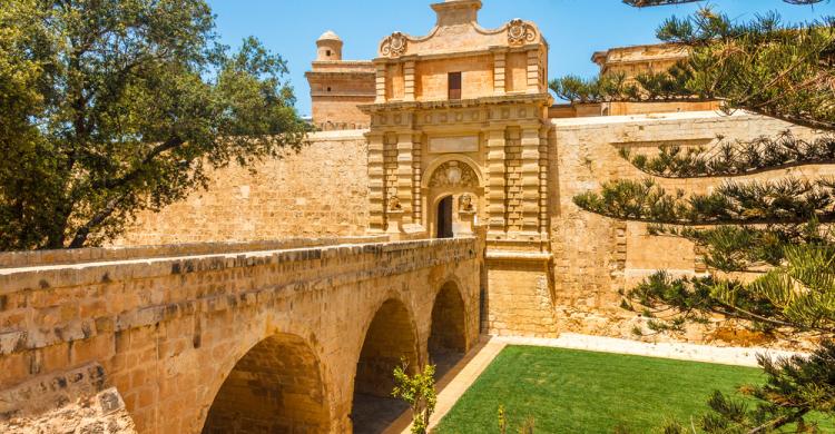 Puente a la entrada de Mdina