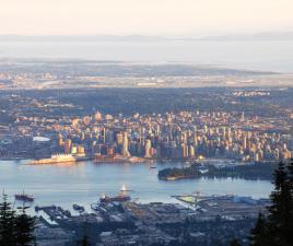 Vistas al downtown de Vancouver desde la cima del Grouse Mountain